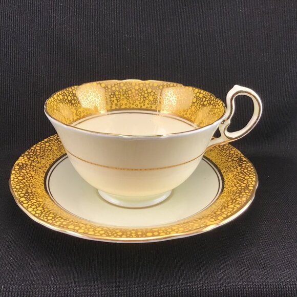 Vintage Aynsley Teacup and Saucer Yellow & Gold Bone China - Picture 3 of 11